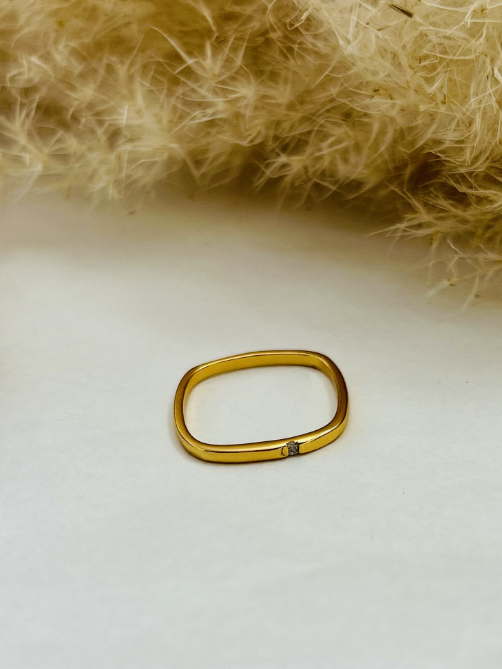 Anel Square Arredondado Solitário Cravejado Banhado a Ouro 18K - #3