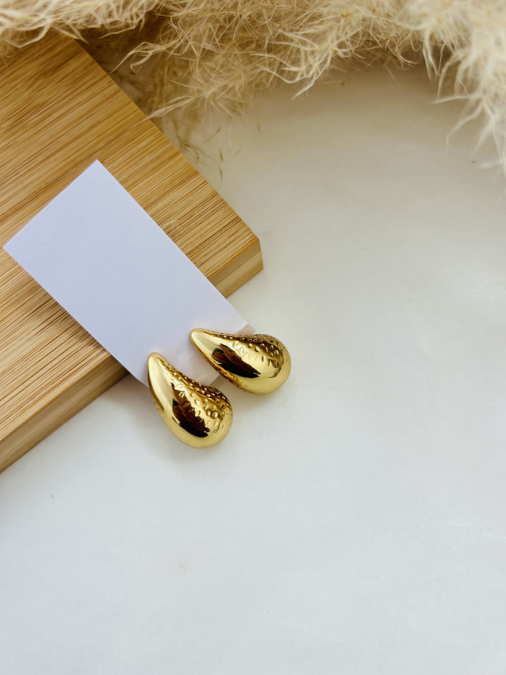 BRINCO GOTA ESCULTURAL TEXTURIZADA AÇO INOX - #6