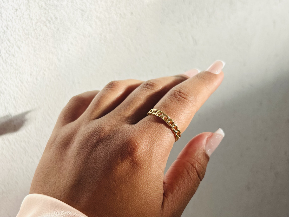 Anel Grumet Dourado Banhado a Ouro 18K – Elegância Atemporal e Minimalista - #5