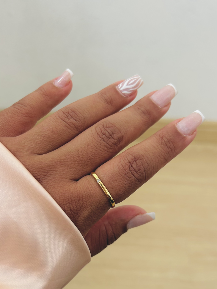 Anel Square Arredondado Solitário Cravejado Banhado a Ouro 18K - #9