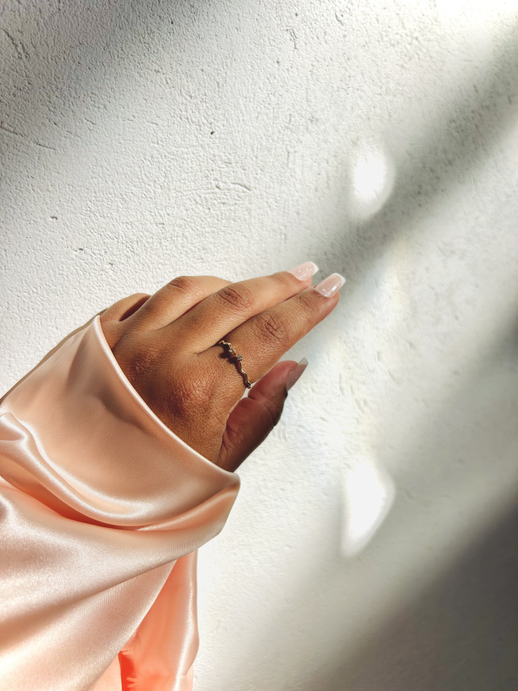 Anel Two Points Ajustável Ondas Cravejado (Ouro 18k) - #10