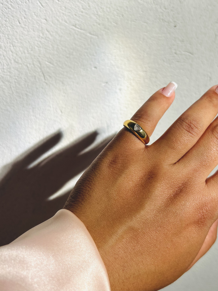 Anel Abaulado Coração Ajustável Banhado a Ouro 18K - #8