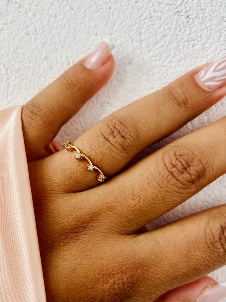 Anel Queen Cravejado de Zircônias Banhado a Ouro 18K - Sua Coroa Diária de Brilho - #14