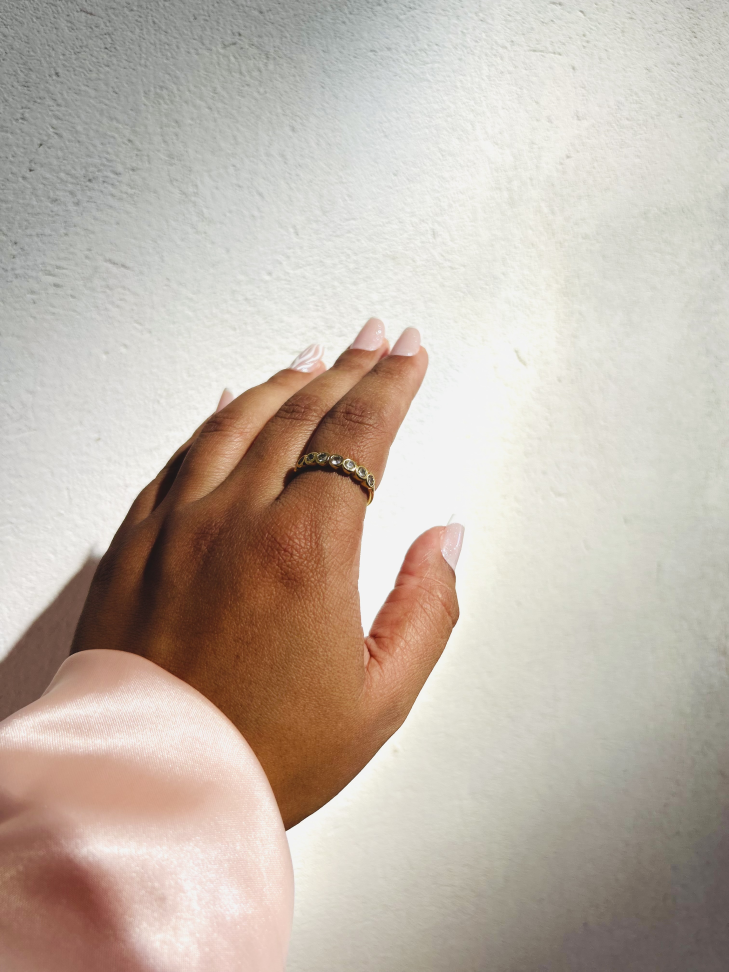 Anel Meia Aliança Ponto de Luz Zircônias Dourado | Aparador Banho Ouro 18k - #13