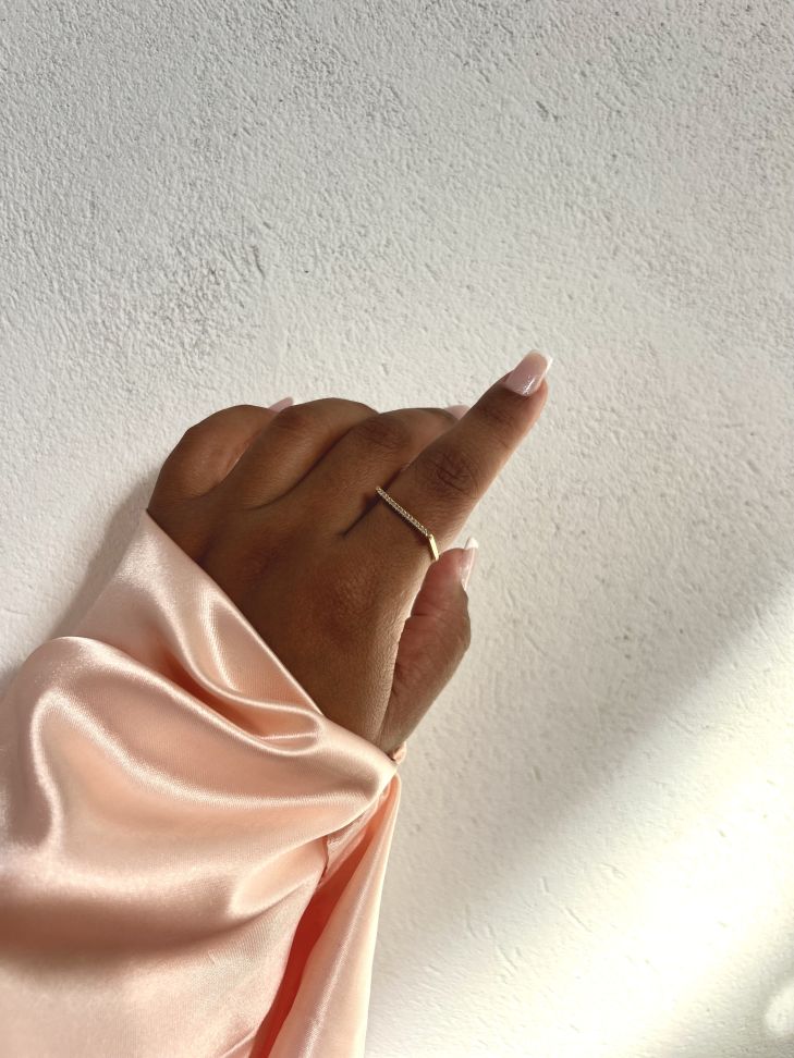 Anel Thin Line (linha fina) Zircônia Ouro 18k - #6