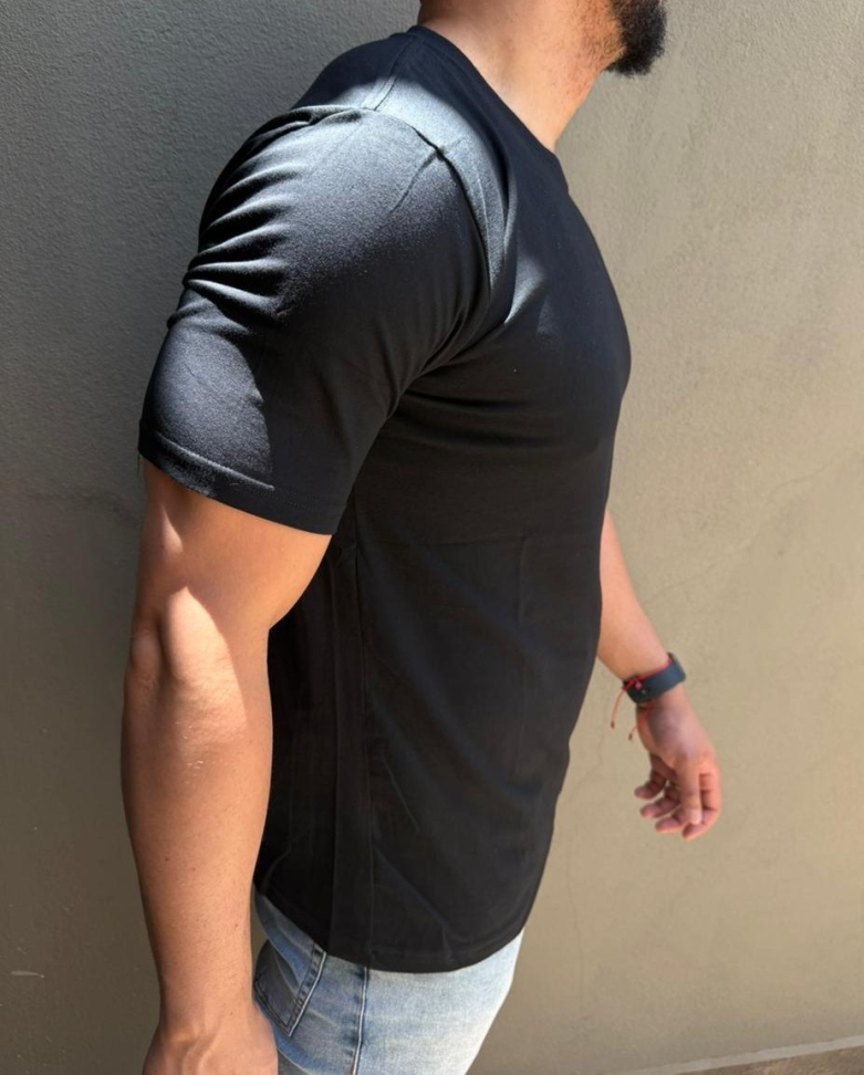 Camiseta Básica Hugo Boss - #5