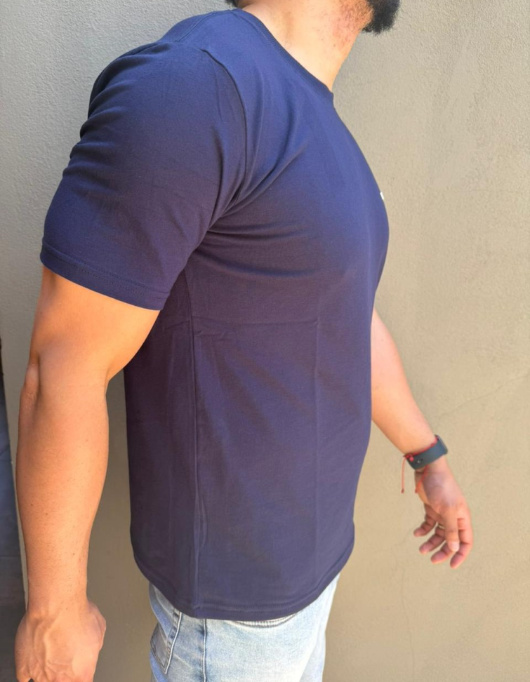 Camiseta Básica Hugo Boss - #2