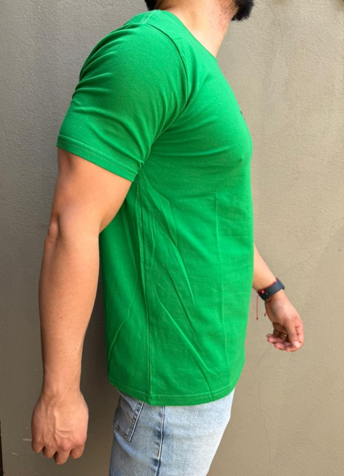 Camiseta Básica Tommy Hilfiger - #6