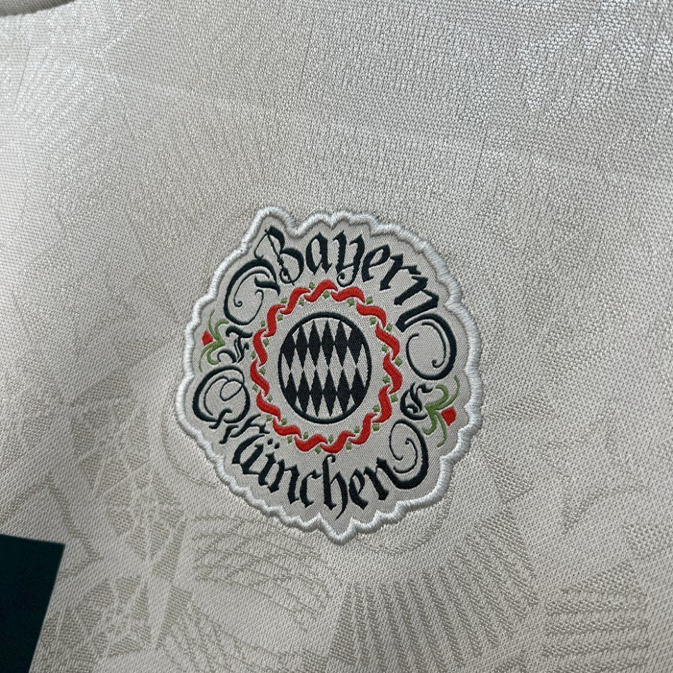 Bayern de Munique Edição Especial 25/26 Torcedor - #7