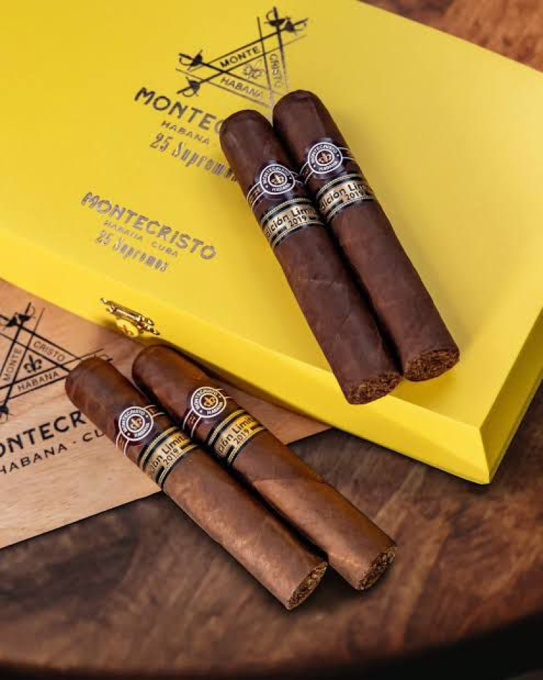 MONTECRISTO SUPREMOS EDICION LIMITADA 2019 - CX C/25