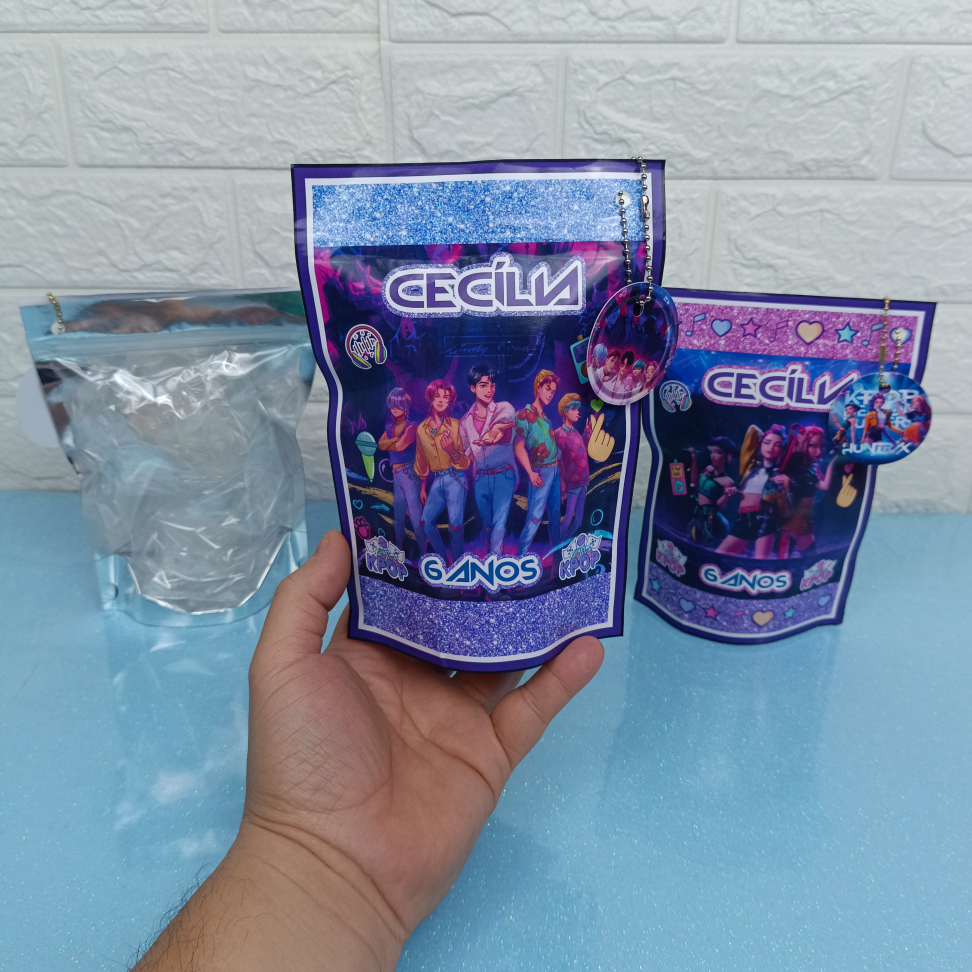 Kit com 20 Saquinhos Zip Lock Metalizados 14 × 20 cm com Tag – Guerreiras do K-Pop