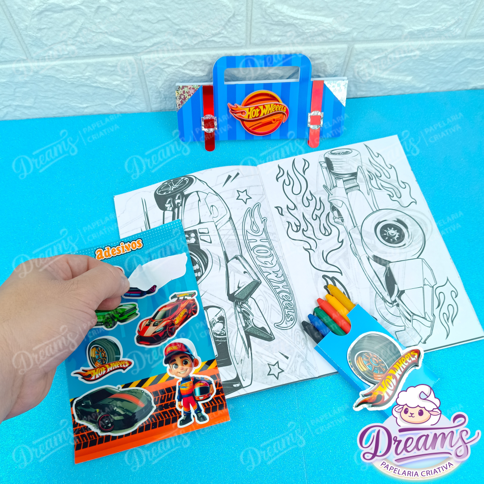 Kit com 20 Revistas de Colorir, Giz de Cera e Adesivos de Luxo – Hot Wheels