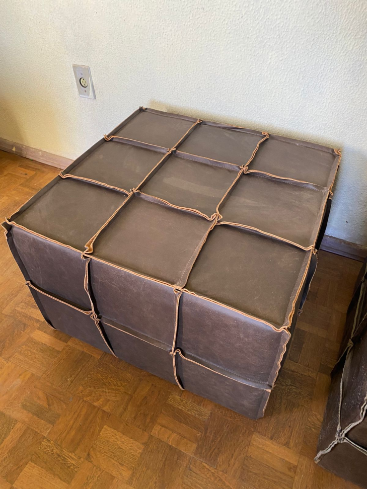 Puff Square 0,60x0,60 - Couro Legitimo Waxy Café