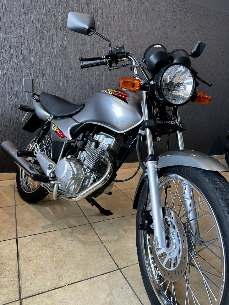 Titan 125 ano 2001 - #2