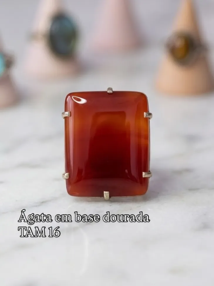 Anel de Ágata em Base Dourada - TAM 16