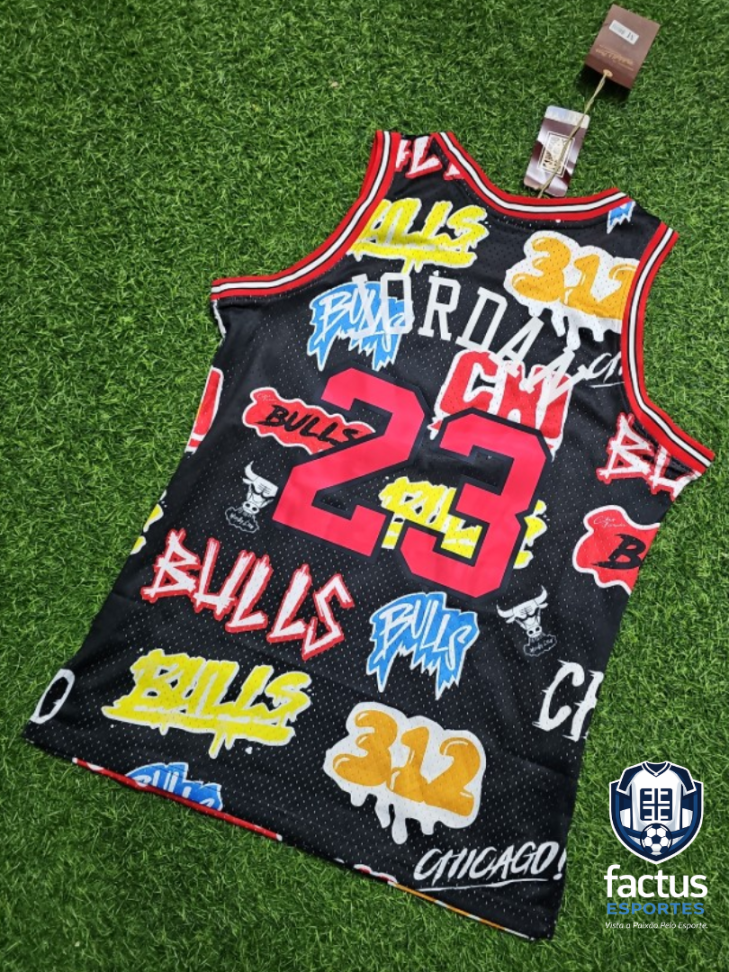 REGATA MITCHELL & NESS CHICAGO BULLS 1997/98 GRAFFITI STYLE