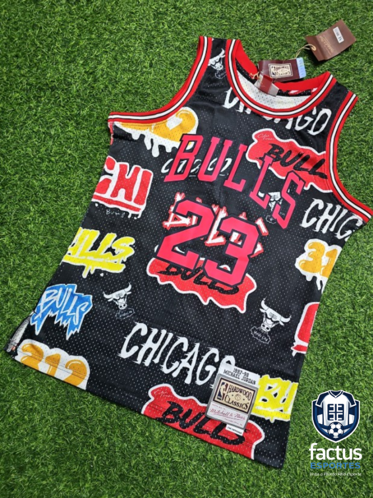 REGATA MITCHELL & NESS CHICAGO BULLS 1997/98 GRAFFITI STYLE