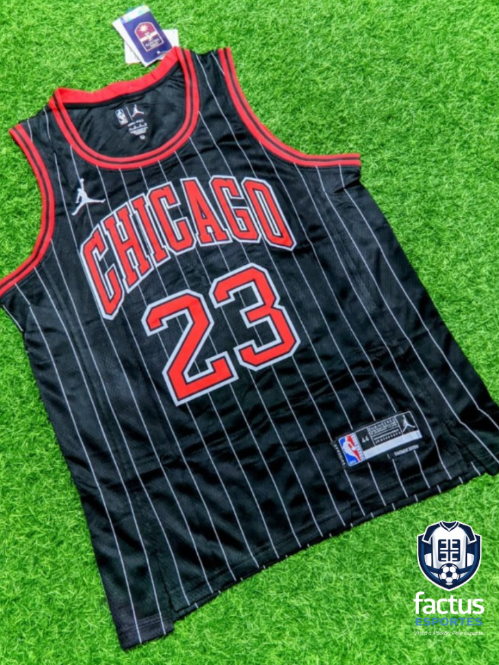 REGATA CHICAGO BULLS PINSTRIPE STATEMENT EDITION