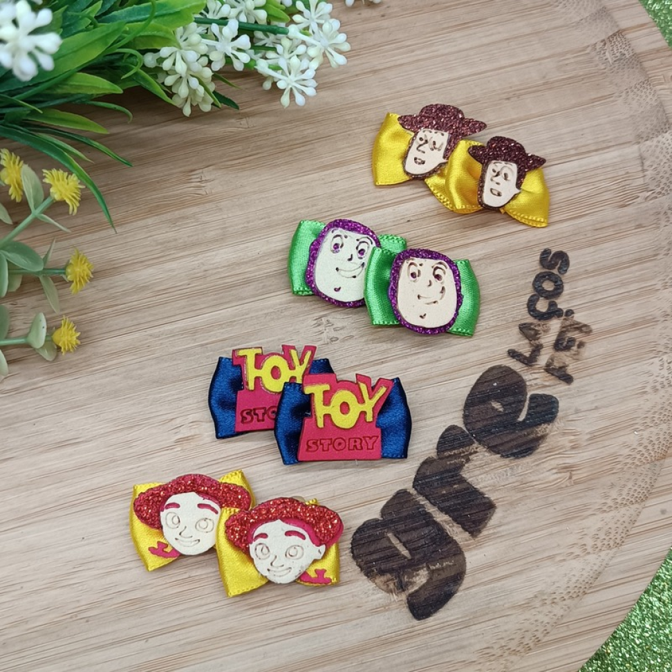 TS01-Laço P com Enfeites Sortidos do Toy Story