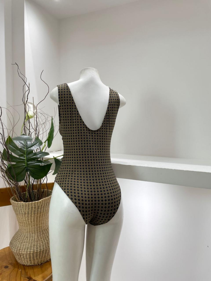 MAIÔ NÒ ESTAMPADO - #2