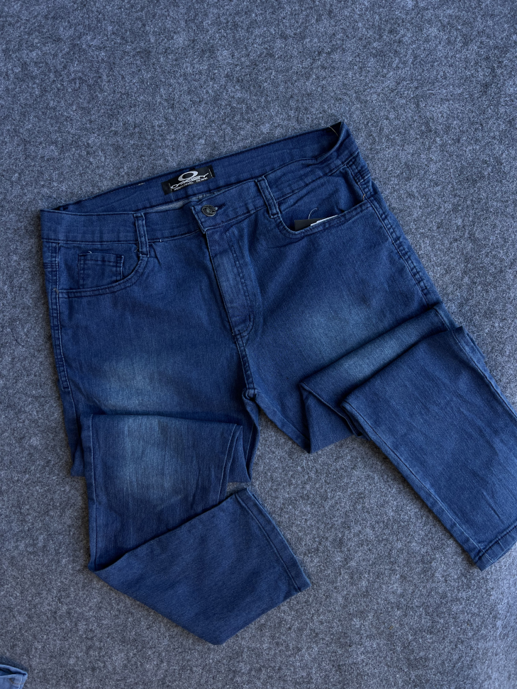 Calça jeans basic 48
