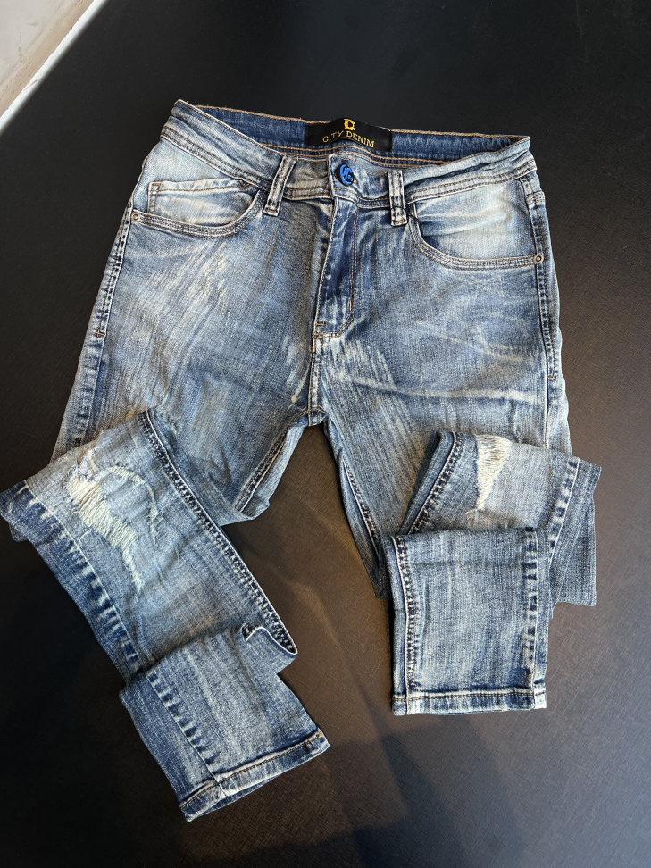 Calça skinny 48