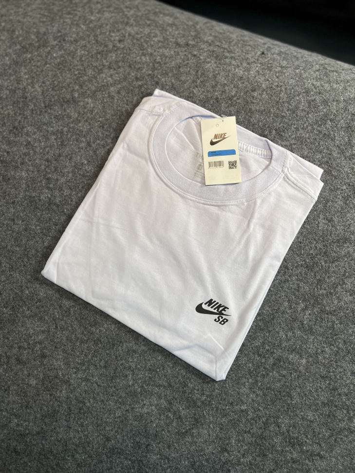Camiseta Streatwear GG