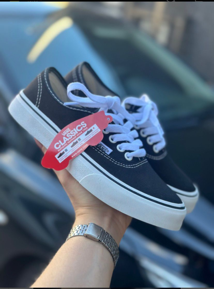 Tenis 41