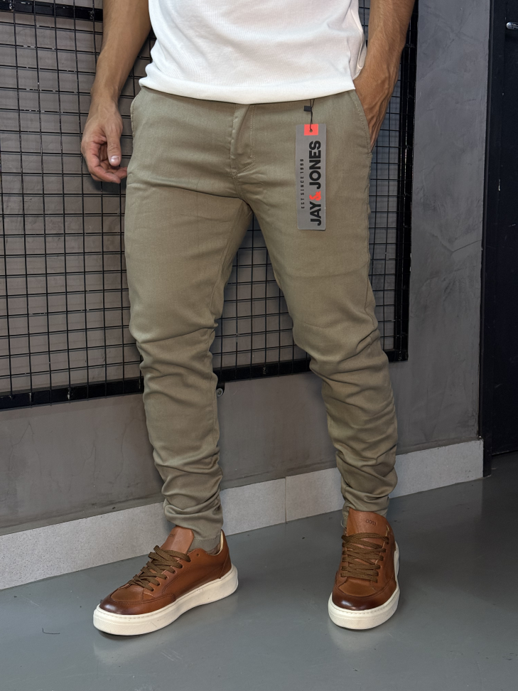 Calça alfaiataria 44