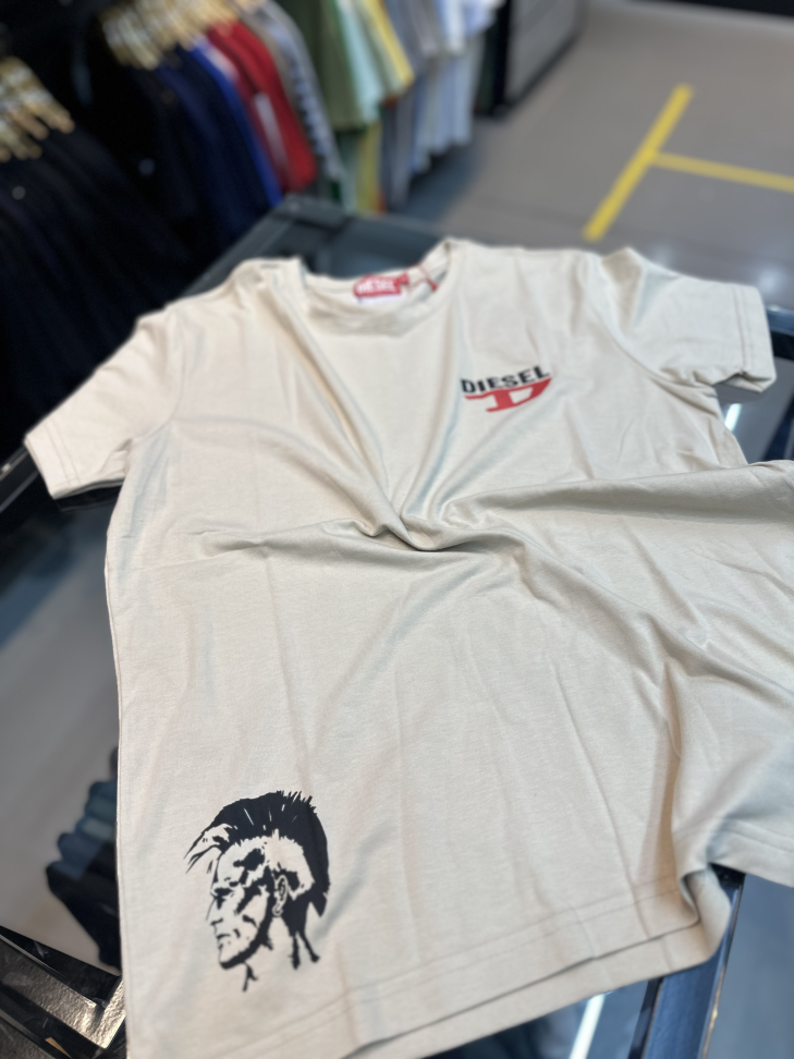 CAMISETA MULTIMARCAS M