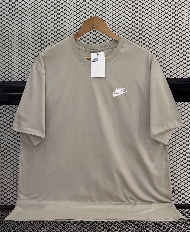 Camiseta Streatwear GG