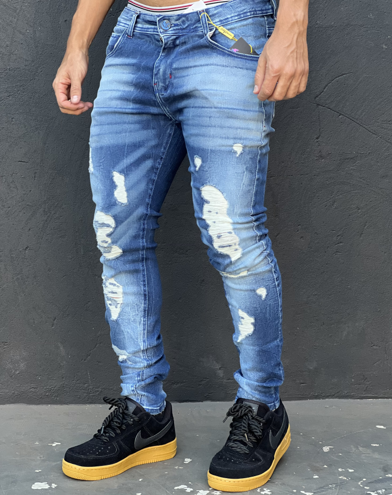 Calça skinny 42
