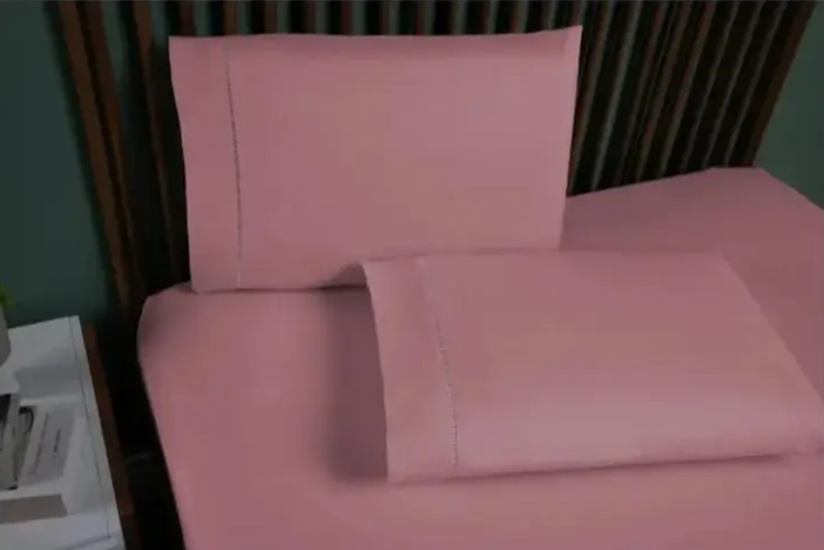 JOGO DE CAMA KING 3 PEÇAS.1 LENÇOL 2,03X1,93 COM ELÁSTICO +2 FRONHAS. COR ROSA. - #2