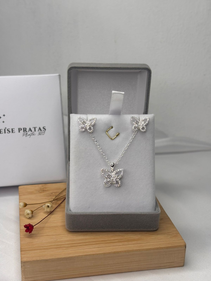 CONJUNTO BORBOLETA CRAVEJADA VAZADA