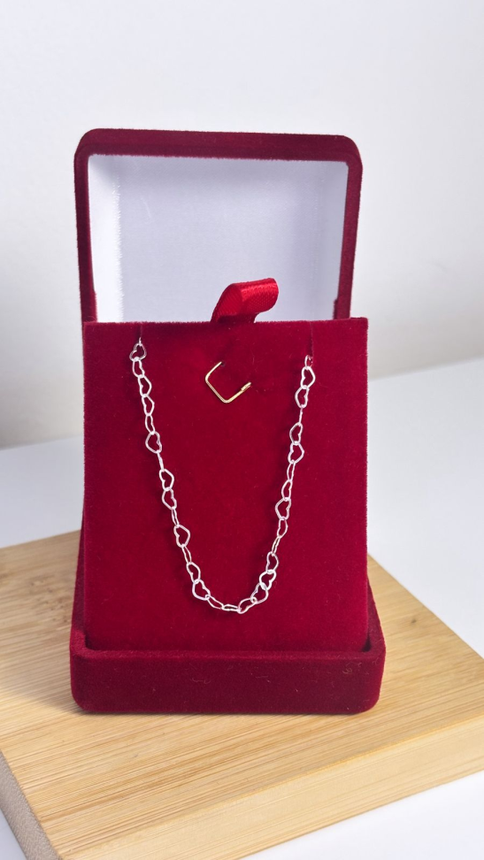 Chocker elo corações