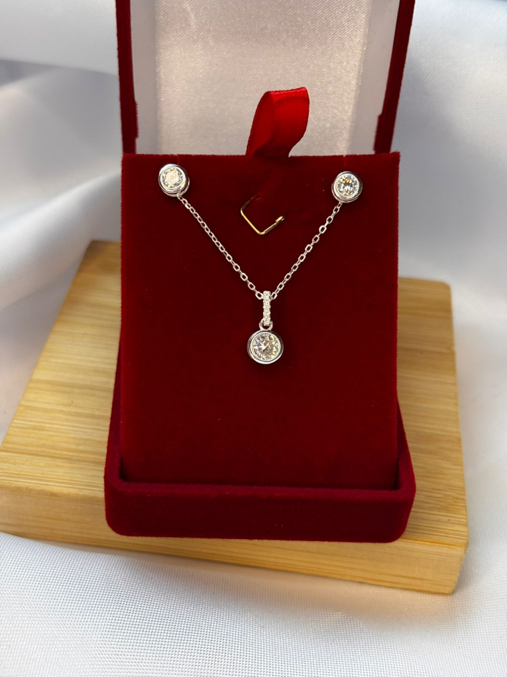 Conjunto Ponto Cravejado Laterais