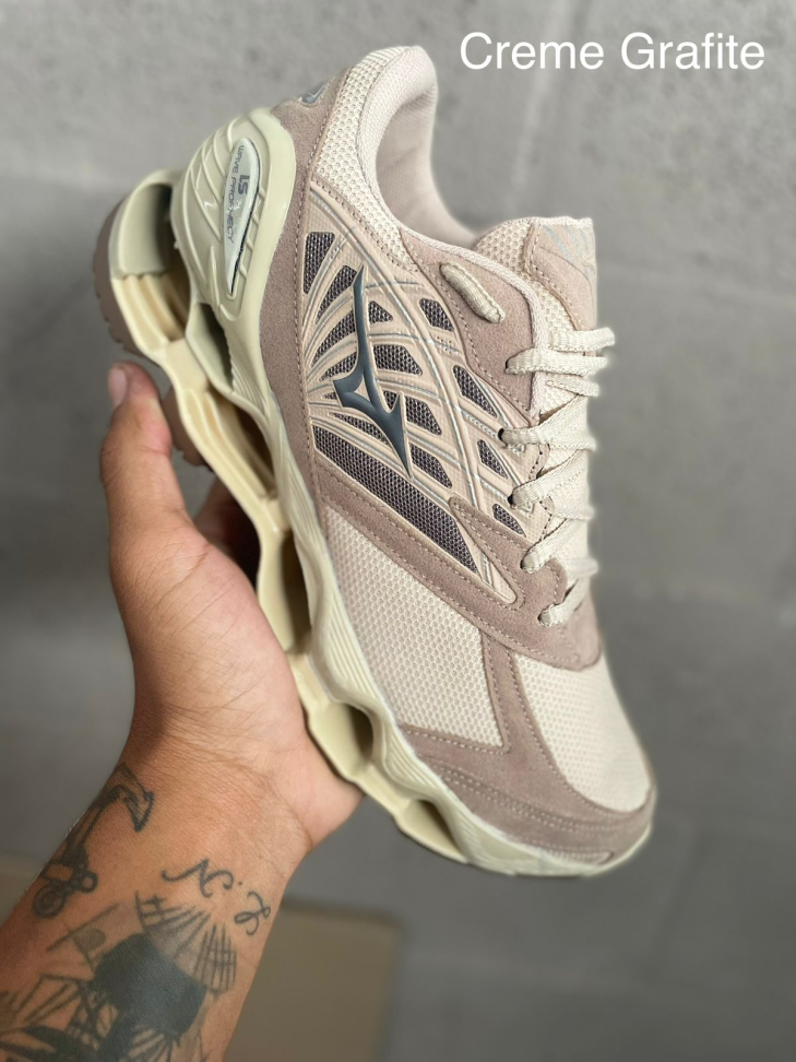 Mizuno Prophecy LS