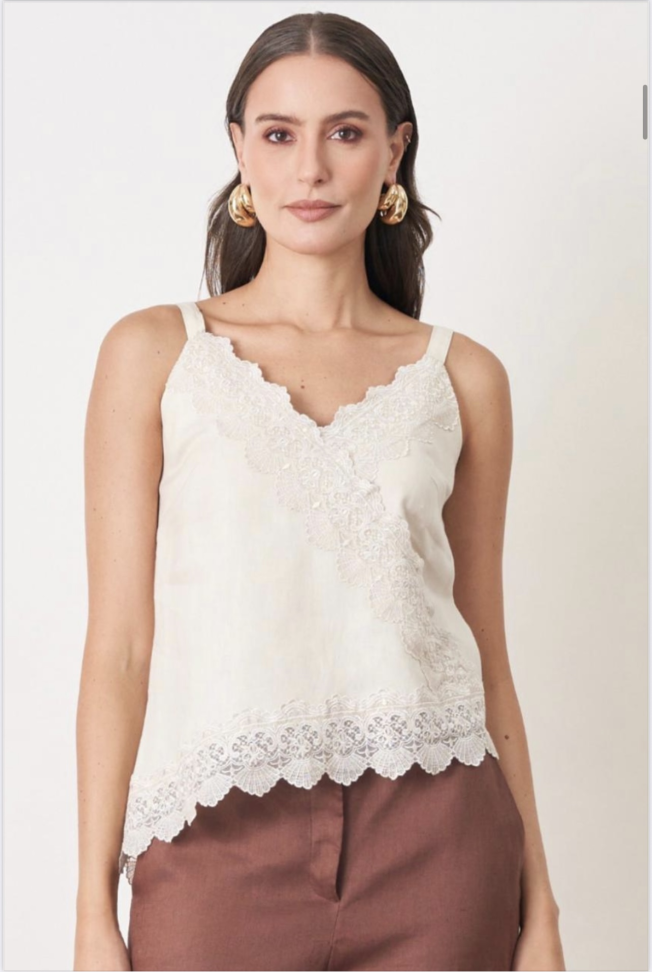 Blusa linho natural com renda