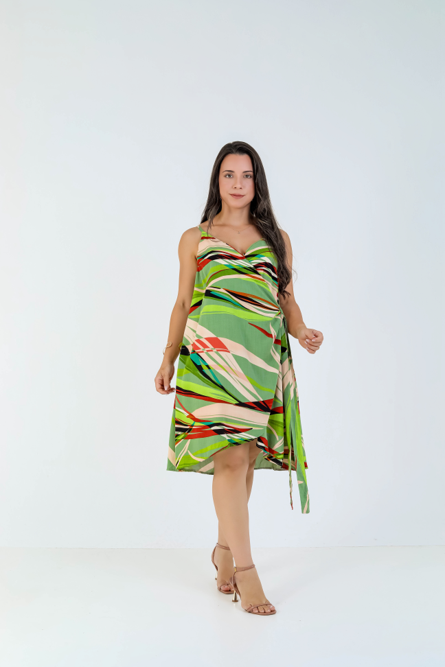Vestido transpassado   Veste até 42/44 Alta saída no atacado