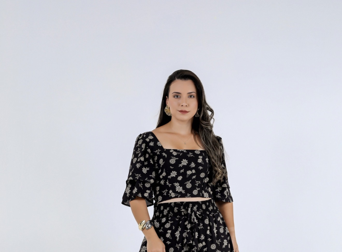 Cropped   viscolinho premium  Veste até 42 Alta saída no atacado