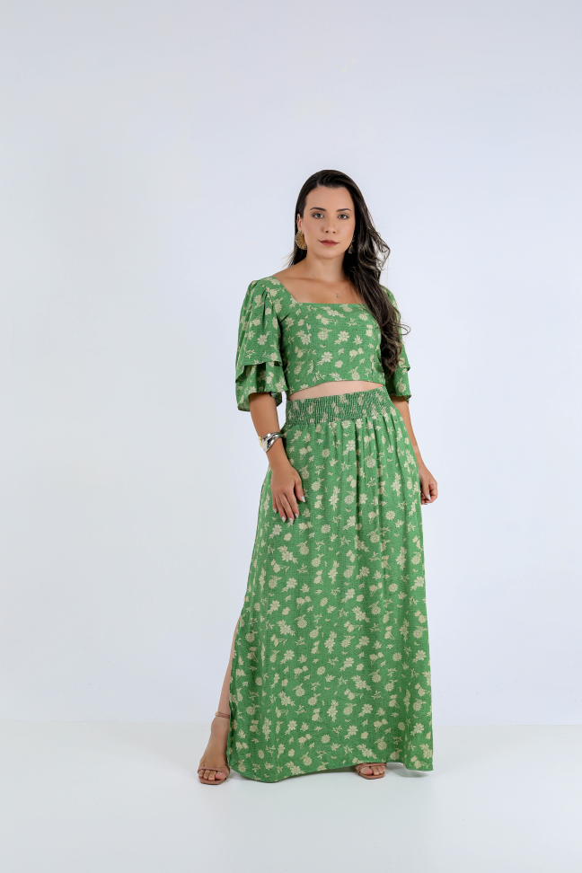 Conjunto saia e cropped viscolinho premium Veste até 42 Alta saída no atacado