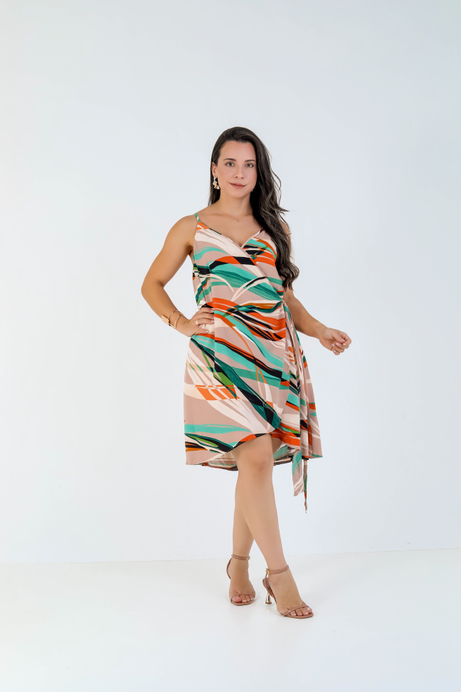 Vestido transpassado   Veste até 42/44 Alta saída no atacado