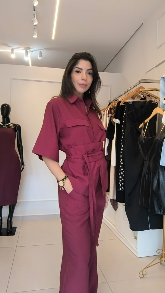 Conjunto de calça com camisa com botões kimono