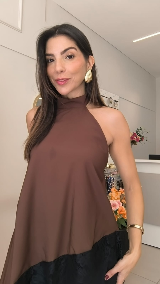 Blusa de seda frente unica com renda