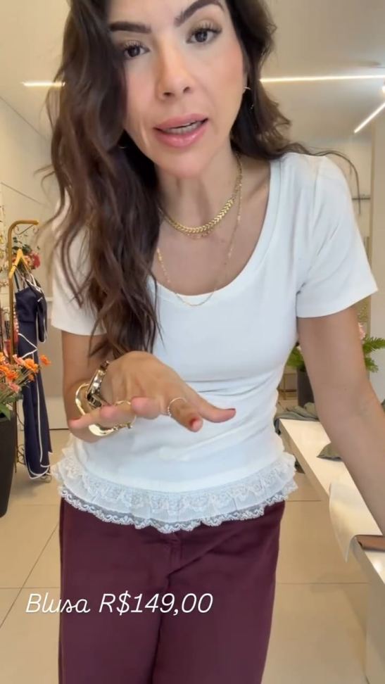 Blusa com barrado de renda - #4