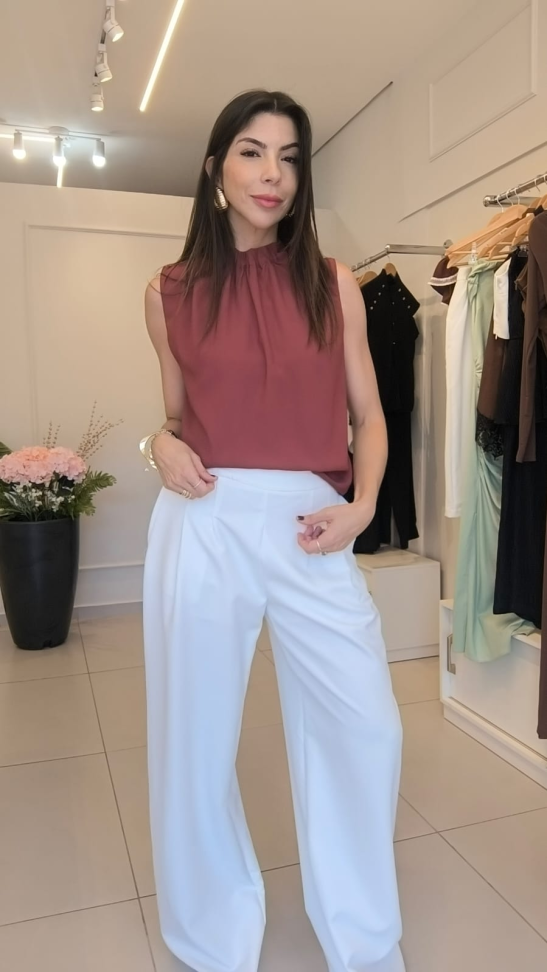 Blusa Kesses gola alta com amarração