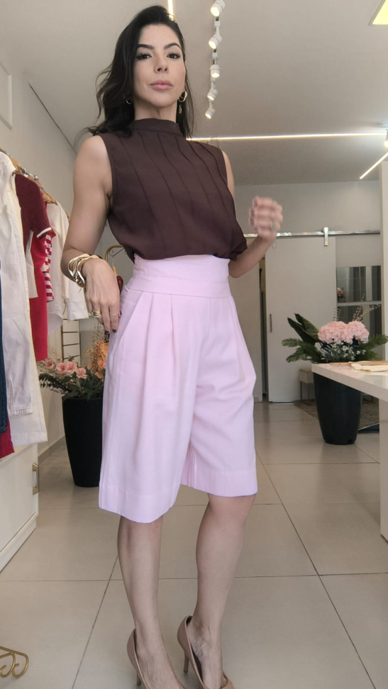 Blusa sem manga com nervura na frente