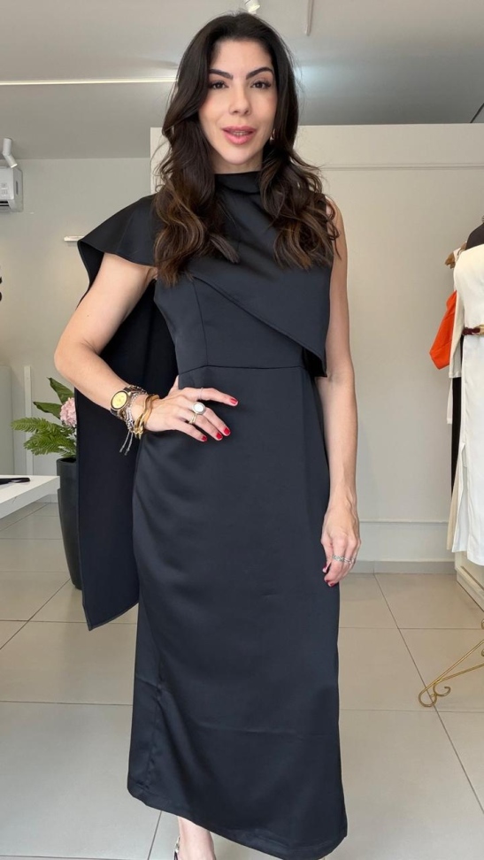 Vestido midi com detalhe na frente - #3