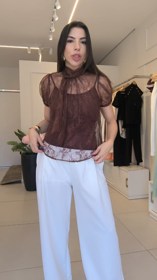 Blusa de renda duas pecas