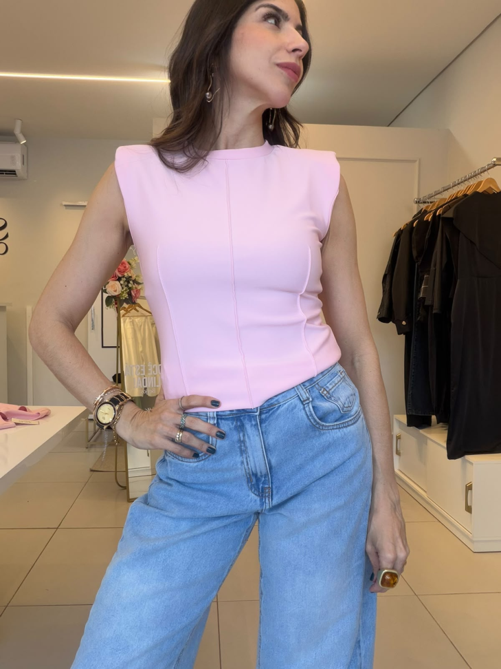 Blusa de malha com ombreiras